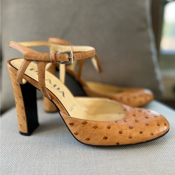 authentic tan Vintage PRADA closed toe ostrich sling back heels size 36.5 - Picture 3 of 5